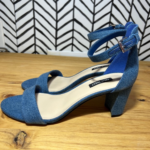 Nine West Women's jean sandals size 9 - Picture 4 of 7